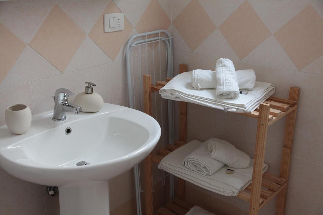 B&B Amèlie Lecce Extérieur photo